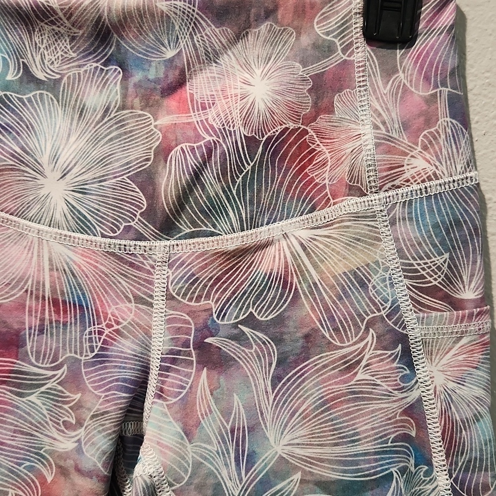 EVOLUTION AND CREATION WOMANS FLORAL TYE DYE WORKOUT ANKLE LENGHT LEGGINGS - Picture 2 of 6